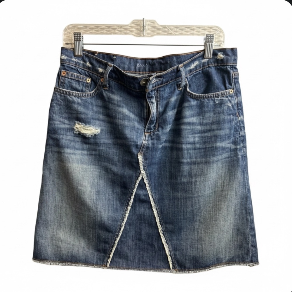 Vintage/ Y2K Banana Republic "Banana Republic Distressed Denim A-Line Mini Skirt
